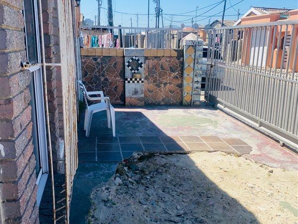 3 Bedroom Property for Sale in Sabata Dalindyebo Square Western Cape